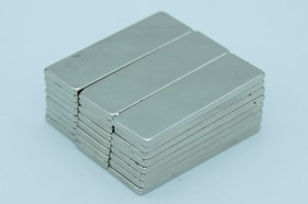 Магніт неодимовий 30x10x2 мм