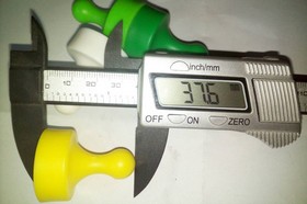 Магніт в пластиковому корпусі 29х37 мм